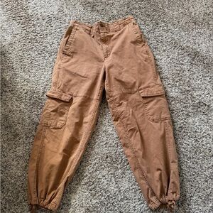 Old Navy Women’s Brown Cargo Pants